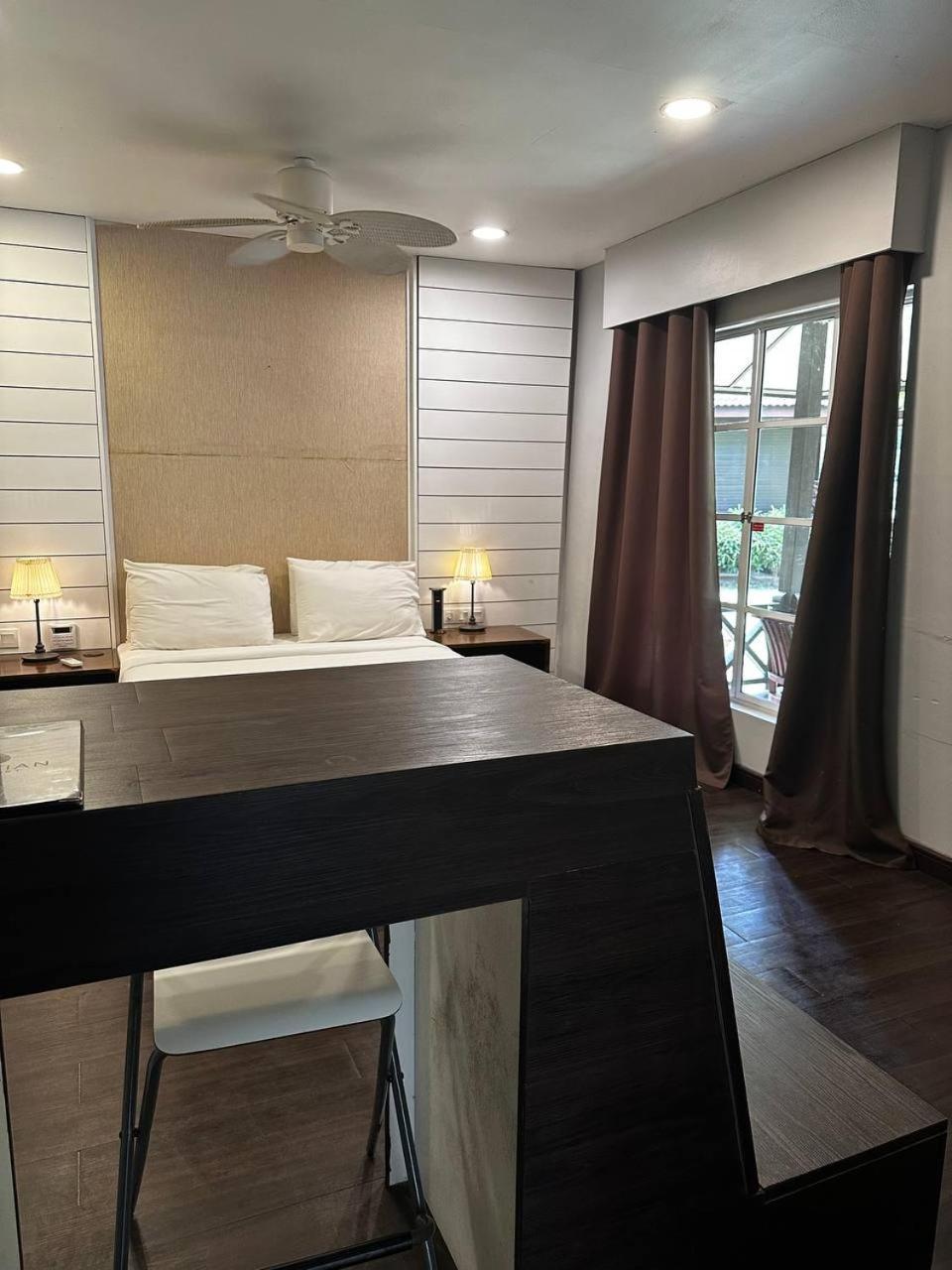 Pir - Resort Perhentian Island Kampong Pasir Hantu ภายนอก รูปภาพ