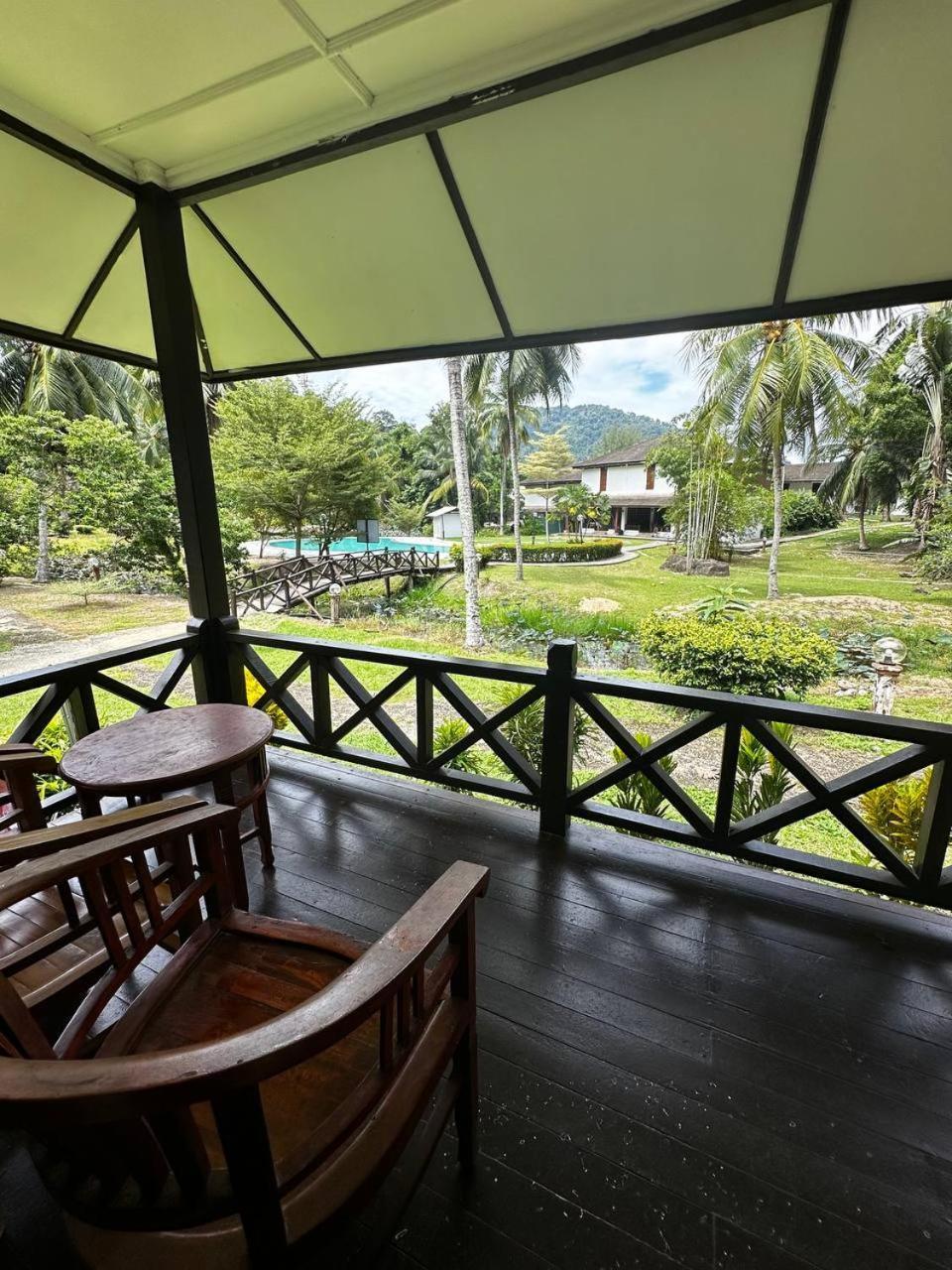 Pir - Resort Perhentian Island Kampong Pasir Hantu ภายนอก รูปภาพ